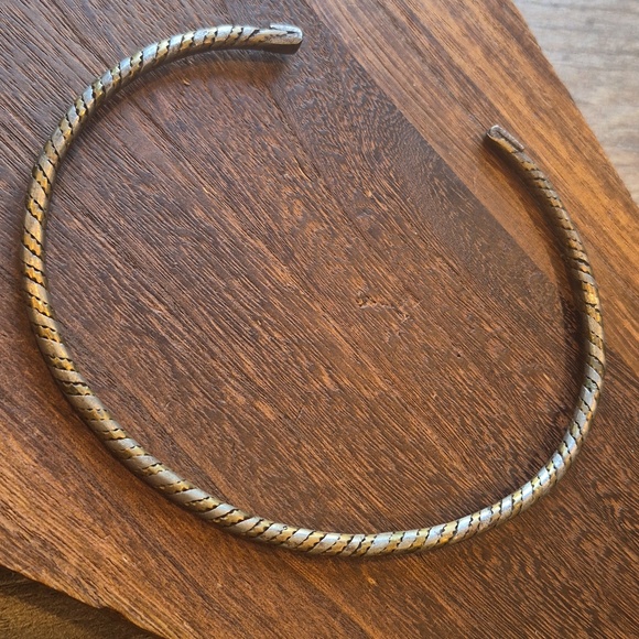 Unbranded Jewelry - Vtg Twisted Mixed Metal Choker Necklace